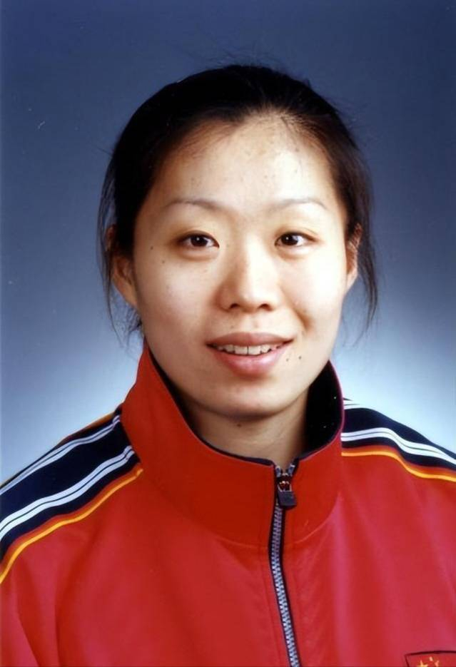 世界杯手机高清观看-中国女排最经典一扣非郎平朱婷制造！黄金一代奥运奇兵变副厅高官|张越红|葛勇|排球|雅典奥运会|沈阳_新浪体育_新浪新闻